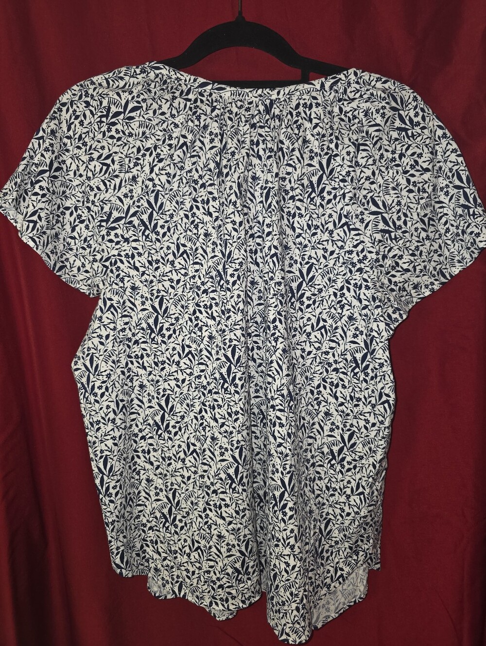 LOFT Navy & White Floral Vine Print Top Blouse - Size Large - Picture 5 of 5